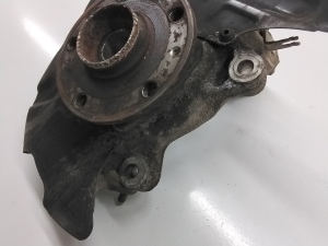 Volkswagen Tiguan (2017–2026) Front wheel hub and its parts 5QM407256 - 5