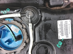 Volkswagen Tiguan (2017–2026) Kütusepaak ja selle osad 5QN201021K - 5