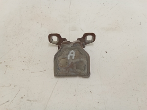 Tagumise külgukse alumine hing - 26R