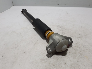 AUDI A5 (2016–2026) Tagumine amortisaator 8B3513035AP - 2
