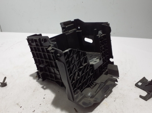 RENAULT Kangoo III (2021–2026) Akuhoidik 24480018R - 2