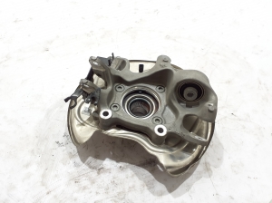 AUDI A5 (2016–2026) Tagumine rumm 8B3505432G - 3