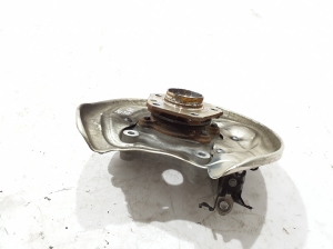 AUDI A5 (2016–2026) Tagumine rumm 8B3505432G - 4