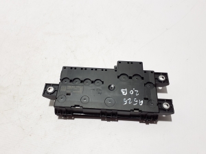AUDI A5 (2016–2026) Aku kaitse 8B3937548F - 2