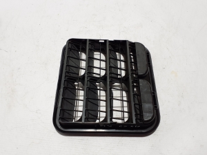   Rear fender vent grille  - 4M0819181B 