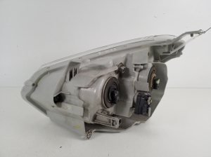 Isuzu D-Max (2012–2026) Headlight - 4