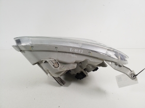 Isuzu D-Max (2012–2026) Headlight - 7