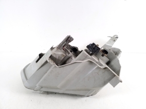 Isuzu D-Max (2012–2026) Headlight - 8