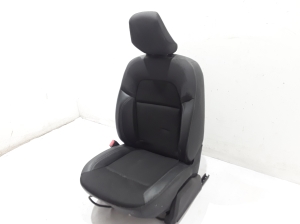 RENAULT Express IV (2021–2026) Vordersitz und seine Teile - 2