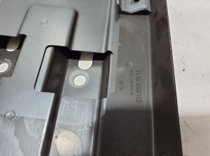 AUDI A5 (2016–2026) Batteriehalter 8B3915514B - 3