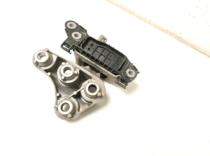 Opel Astra K (2015–2021) Gearbox mount 39004957 - 5