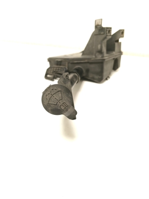 Opel Astra K (2015–2021) Front washer fluid reservoir 39010941 - 3
