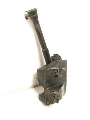 Opel Astra K (2015–2021) Front washer fluid reservoir 39010941 - 5