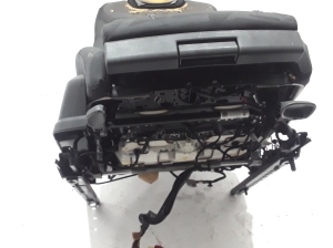 AUDI A5 (2016–2026) Front seat and its parts - 4