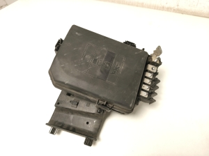Opel Astra K (2015–2021) Fuse boxes 13379209 - 6