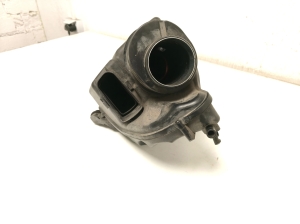 Opel Astra K (2015–2021) Air filter housing 42496318 - 5