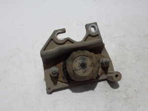 RENAULT Express IV (2021–2026) Motorlager 112220744R - 4