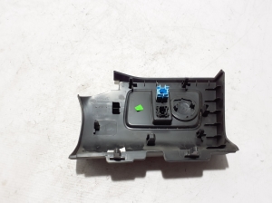RENAULT Express IV (2021–2026) Other dashboard part 681950789R - 3