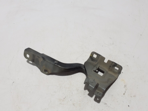 RENAULT Express IV (2021–2026) Hood hinge 654001238R - 3