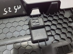 AUDI A5 (2016–2026) Other trunk interior part 3B3861529 - 3