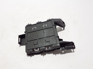 AUDI A5 (2016–2026) Sonstiger Halter 8B3907368 - 3