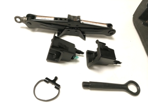 TOYOTA Prius W50 (2015–2020) Jack 6499747050 - 3