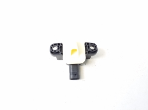 Mercedes Benz B-Class 242 (2013–2019) Airbagsensor A1668210351 - 3
