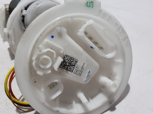 AUDI A5 (2016–2026) Kütusepump paagis 8B3919087F - 2