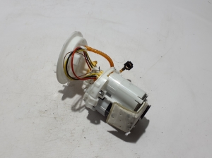 AUDI A5 (2016–2026) Kütusepump paagis 8B3919087F - 3