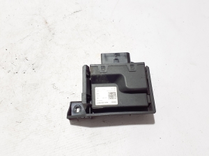   Steuergerät  - 8W0906093F 