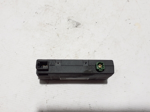 AUDI A5 (2016–2026) USB-pesa 4N1035700 - 3