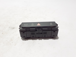 AUDI A5 (2016–2026) Hazard light switch 85E905301AF - 2