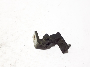 AUDI A5 (2016–2026) Front door lower hinge 8B5831401A - 2