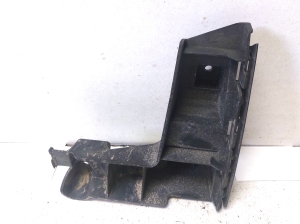 Rear bumper bracket - 30678650