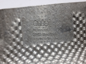AUDI A5 (2016–2026) Summuti kuumakaitse 8B3825725 - 2