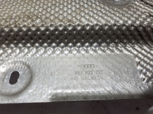 AUDI A5 (2016–2026) Summuti kuumakaitse 8B3825721 - 2