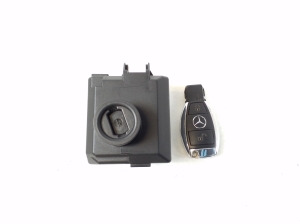Mercedes Benz B-Class 242 (2013–2019) Ignition switch A2469050703 - 3