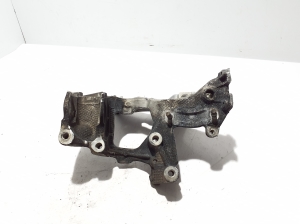 AUDI A5 (2016–2026) Engine bracket 8B3399296 - 5