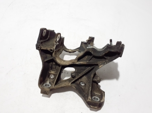 AUDI A5 (2016–2026) Engine bracket 8B3399295 - 3