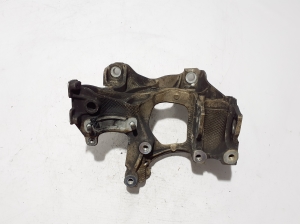 AUDI A5 (2016–2026) Engine bracket 8B3399295 - 5