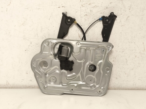 NISSAN Qashqai+2 (2007–2013) Priekšējo durvju logu pacēlājs un tā daļas - 5