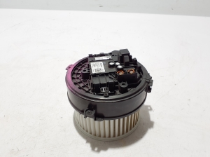 VOLVO S90 (2016–2026) Salongi puhuri mootor 31497372 - 3