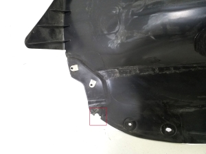 VOLVO XC40 (2017–2026) Front wheel arch liner 32241407 - 5