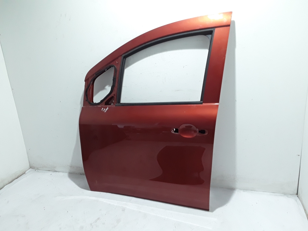 RENAULT Kangoo III (2021–2026) Esiuks 801015916R RENAULT Kangoo III (2021–2026) Esiuks 801015916R