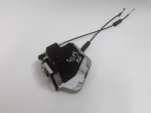 Honda CR-V (2012–2016) Rear side door lock 72650SWAE03 - 3