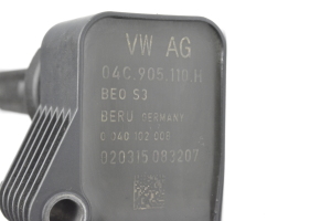 Volkswagen Golf VII (2012–2026) Ignition coil 04C905110H - 4