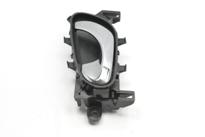 NISSAN X-Trail T32 (2013–2021) Front door inner handle - 3