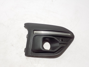 Front bumper lower grille - 261A23449R