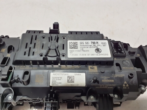 Skoda Karoq (2017–2026) Instrument cluster 565920790H - 4
