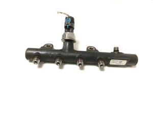 Tuyau de carburant haute pression - 175210651R